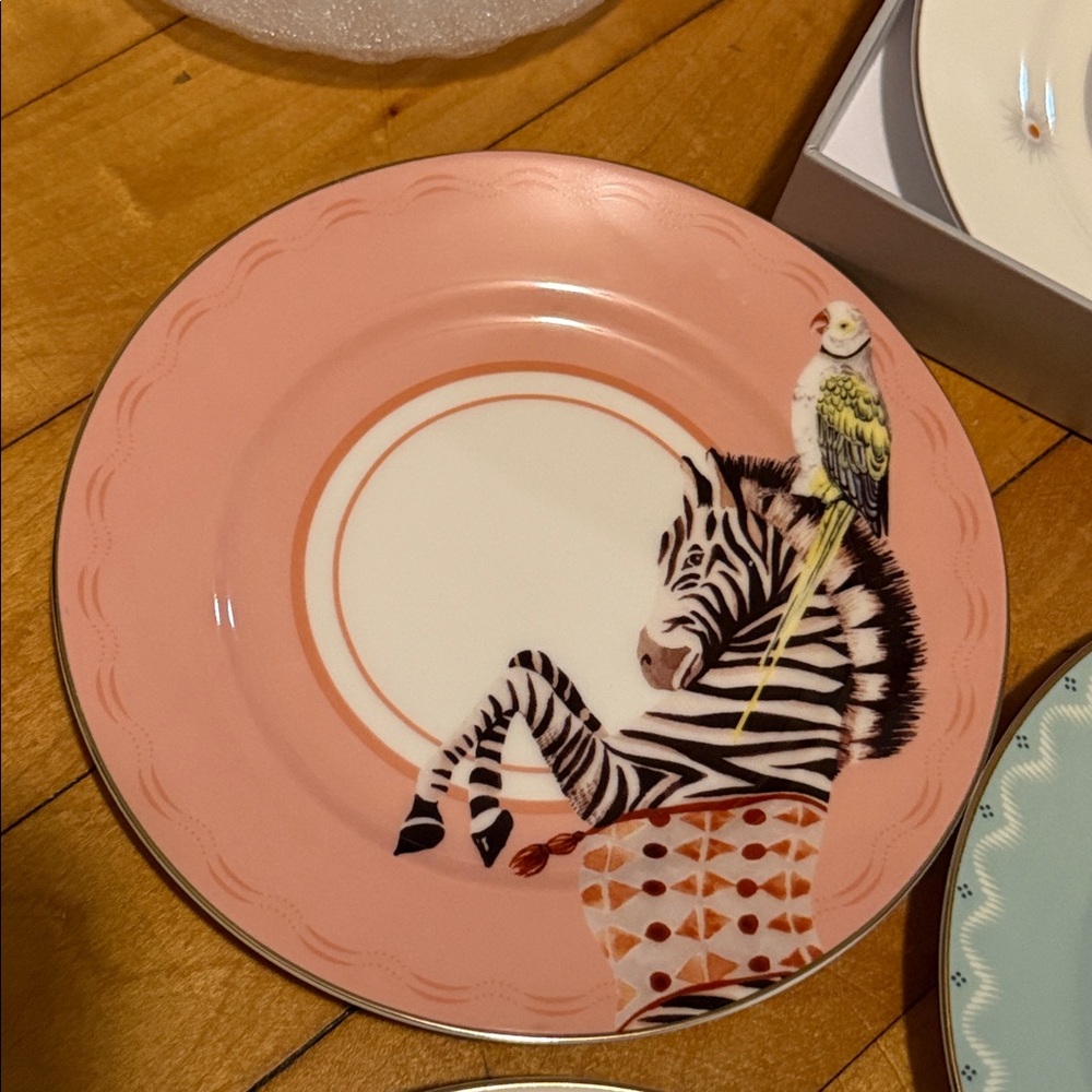 Yvonne Ellen London Tea-Time Set of 4 Tea Plates, Carnival Animals - Picture 9 of 15